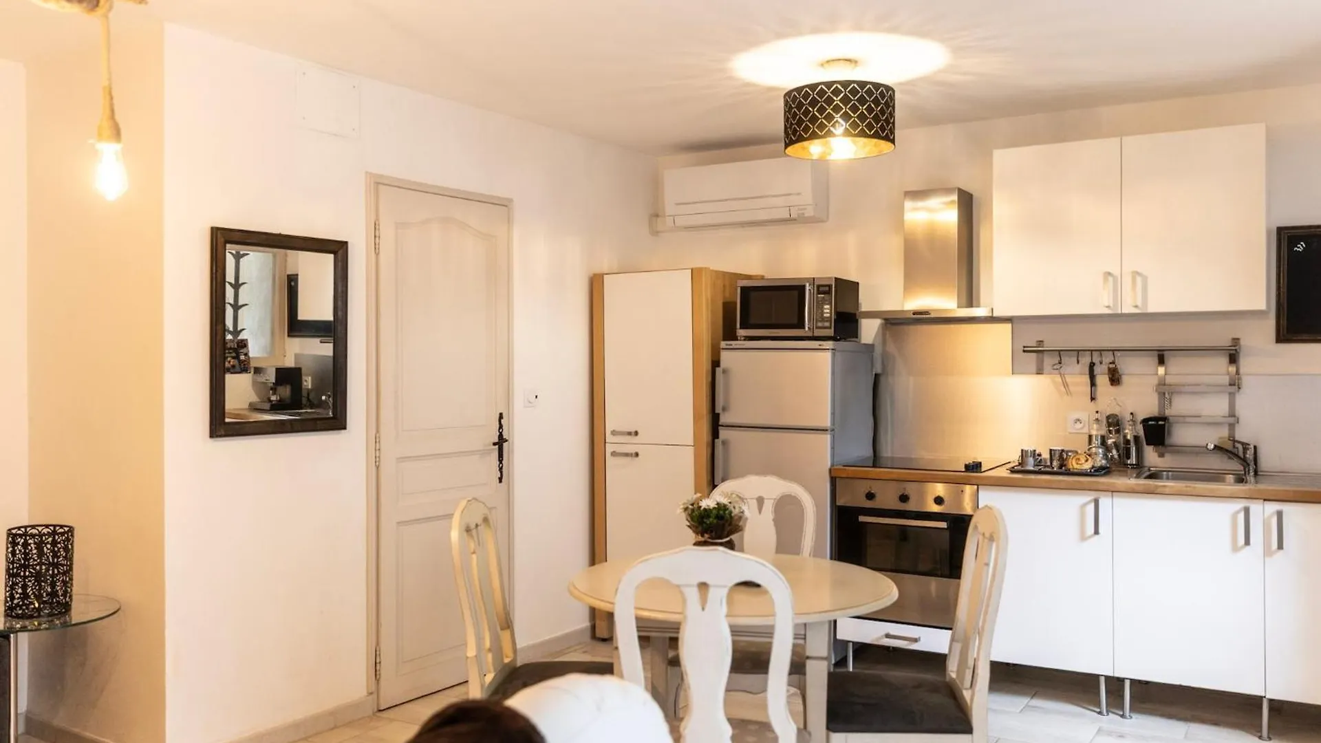 Instant En Provence Apartment Eyragues 0*,  France
